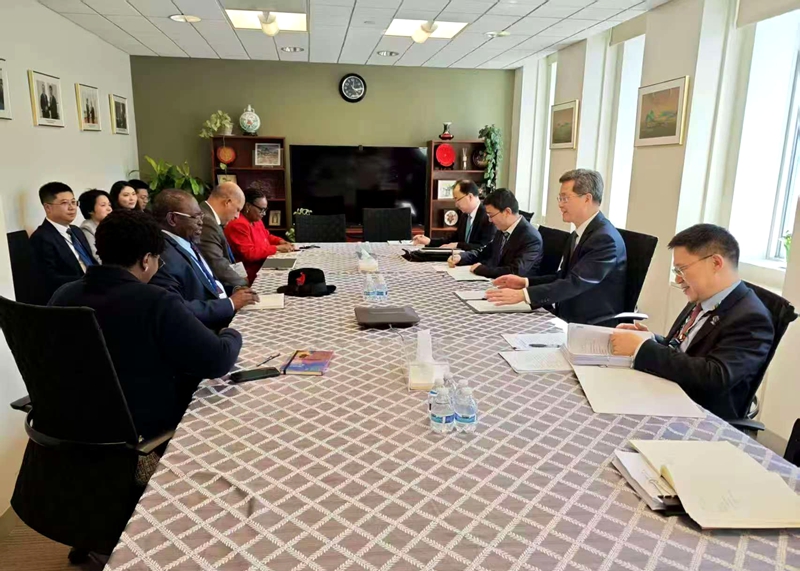 XM官网注册:蓝佛安:中方主张通过平等对话协商解决贸易和关税争议(图2)